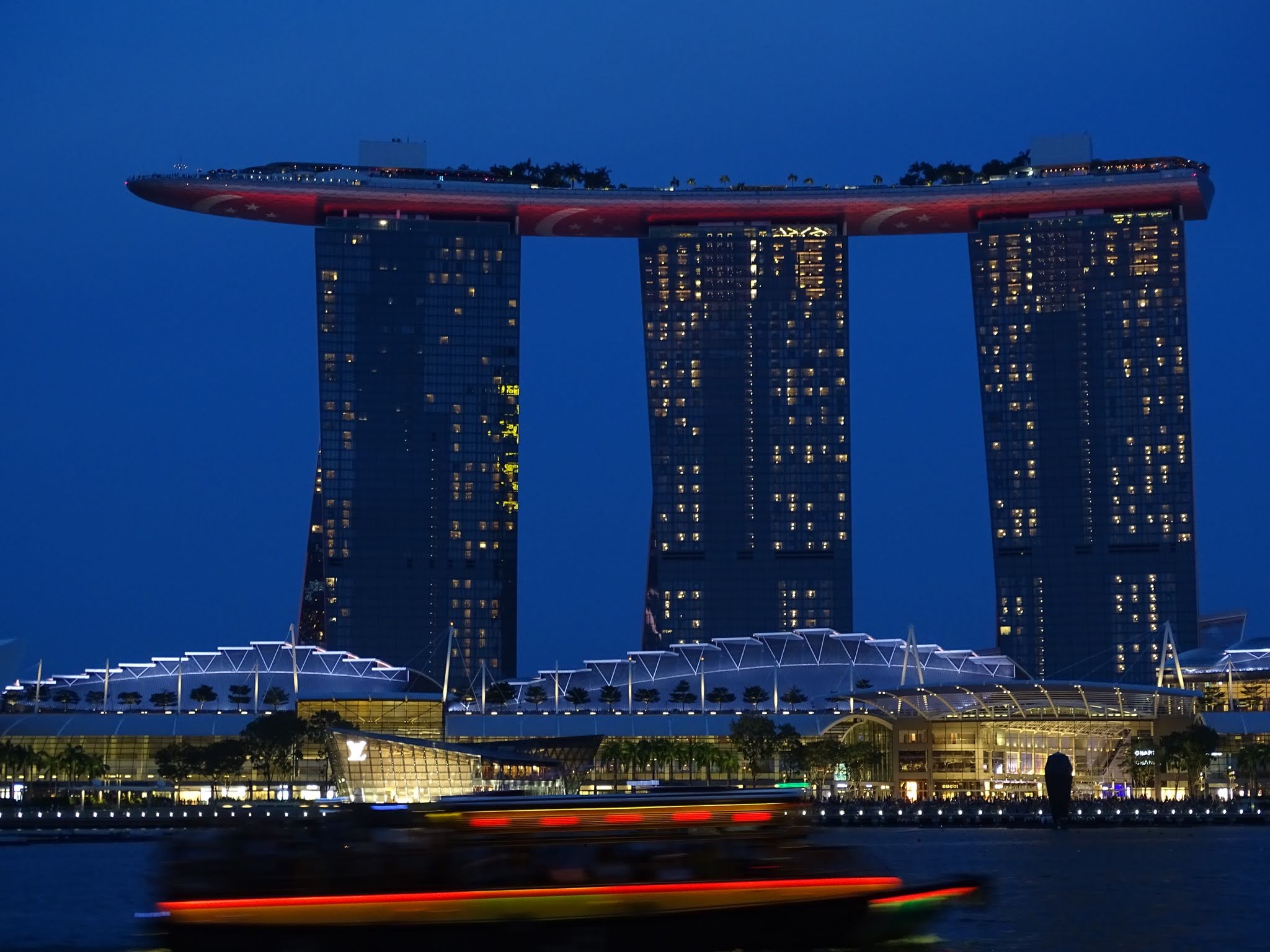 21 interesting Singapore laws you should know